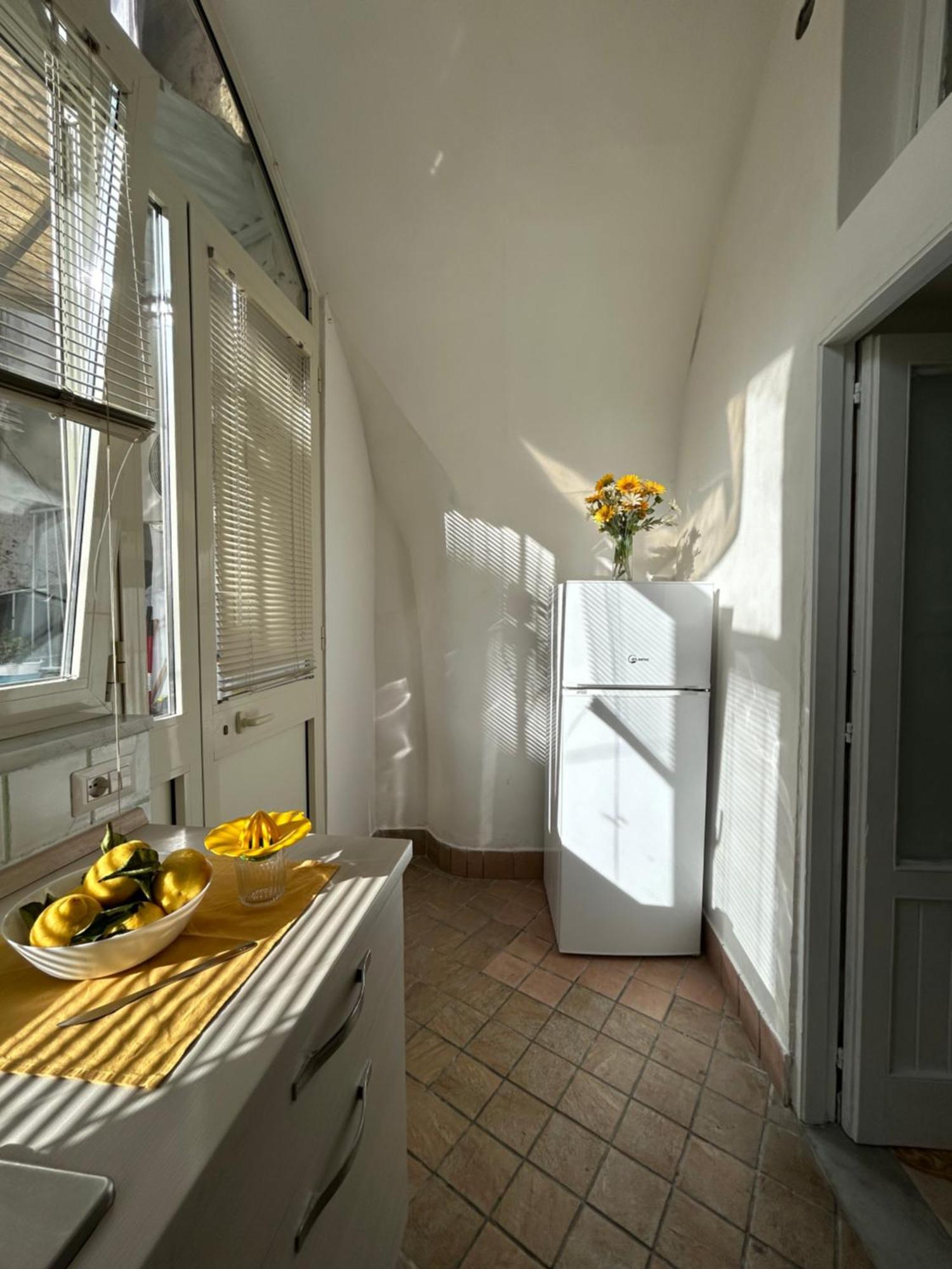 Casa Maria Rosa - Seaside Apartment Соренто Екстериор снимка